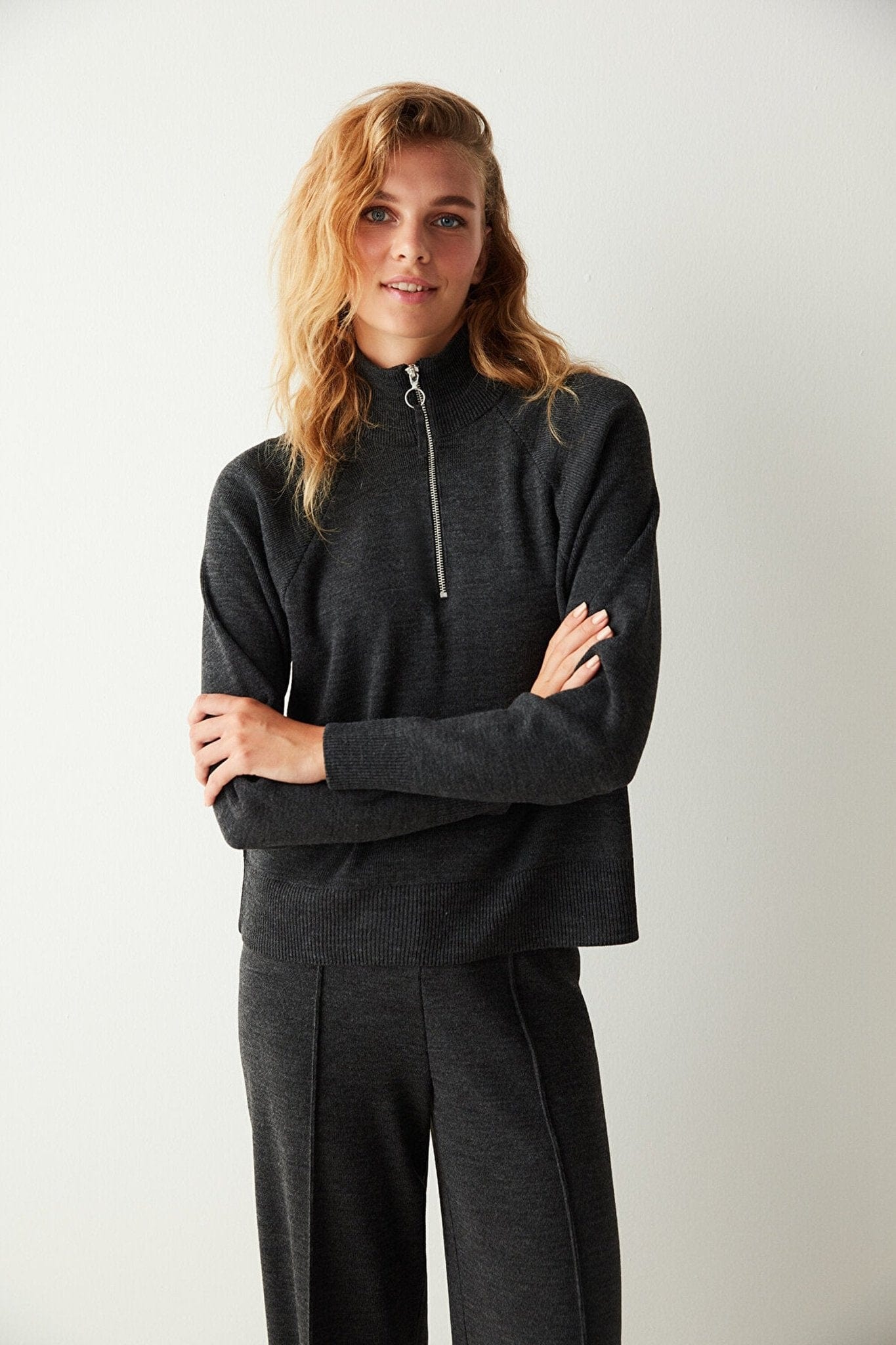 Dark Grey Long Sleeve Sweatshirt with Front Zipper Detail XS / 2 FLEXISB